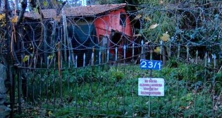 Bakkal borçlarını ödüyor, kapı altından bin TL bırakıyor! Robin Hood bu kez Üsküdar'daydı