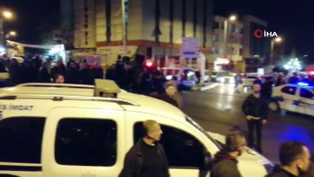 Cadde ortasında otomobile kurşun yağdırdılar: 2 ağır yaralı