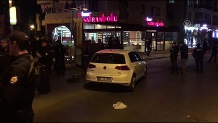 Maltepe'de bir araca yönelik silahlı saldırıda iki kişi yaralandı