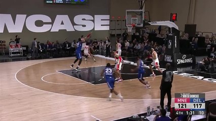 Christ Koumadje rattles the rim on the finish!