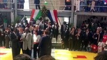 Daniel Kablan Duncan chante pour Emmanuel Macron