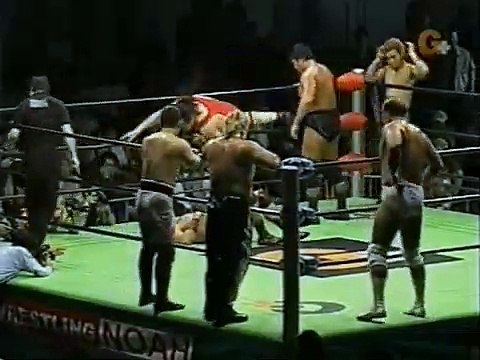 Akitoshi Saito, Jun Akiyama, Makoto Hashi & Yoshinobu Kanemaru vs. KENTA, Kenta Kobashi, Naomichi Marufuji & Tamon Honda - NOAH Navigation Over The Date Line 2003 - 23.08.2003