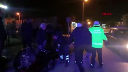 İki motosiklet kafa kafaya çarpıştı 2 yaralı