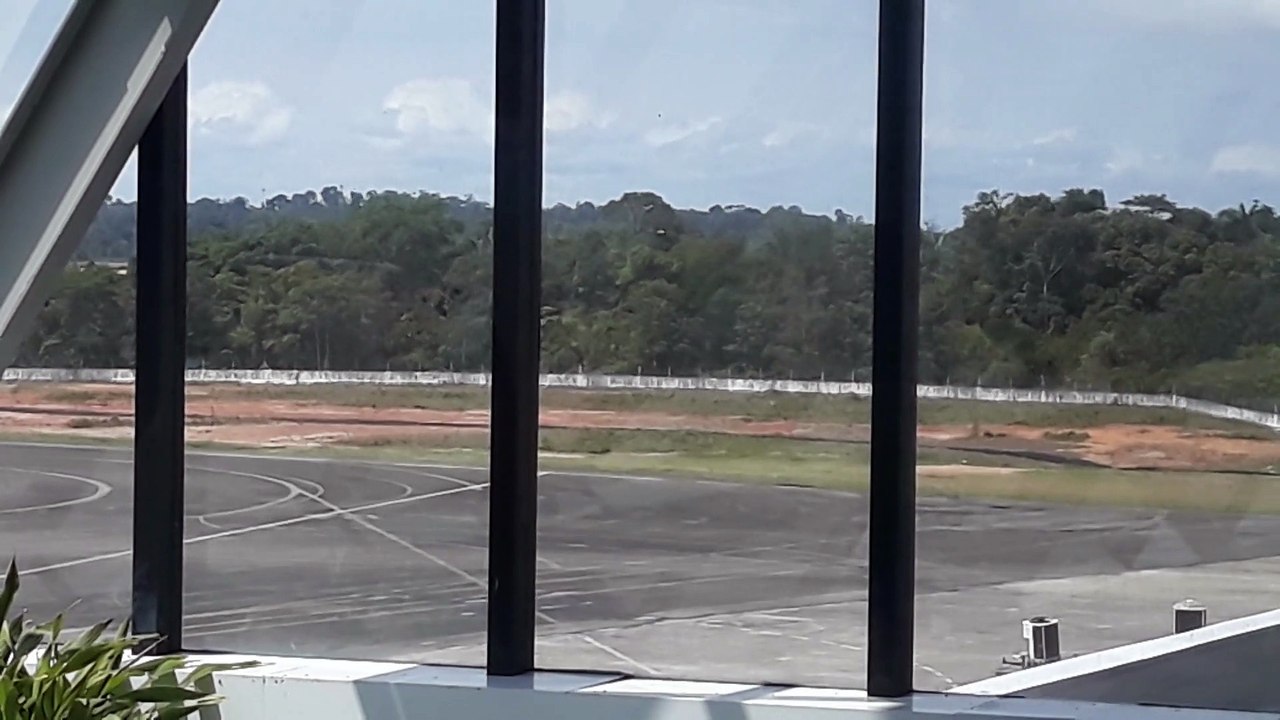 [SBEG Spotting]Airbus A320NEO PR-YRU pousa em Manaus vindo de Campinas(21/12/2019)