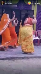 Aunty  ne bachhe ko Daba diya