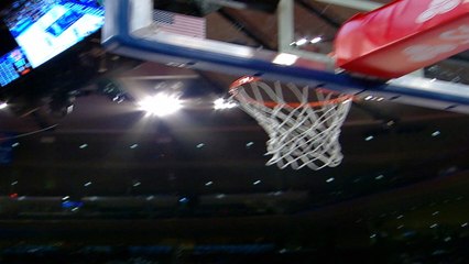 Dunk of the Night: Thanasis Antetokounmpo