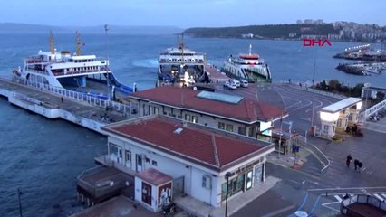 Télécharger la video: Çanakkale gökçeada ve bozcaada'ya feribot seferleri yapılamıyor