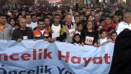 Gazi Yarı Maratonu ve Halk Koşusu başladı - GAZİANTEP