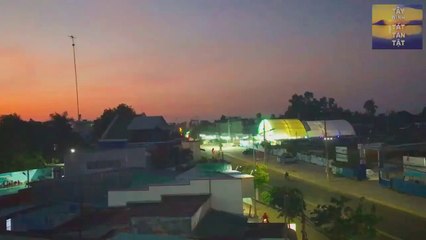 Tết này đi đâu cũng nhớ tranh thủ về quê mọi người nhé! Quê nhà đang mong