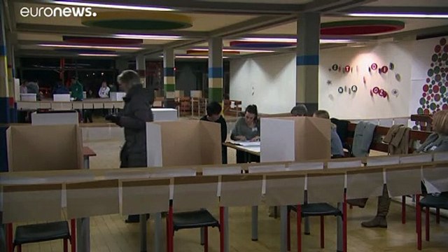 Croatas votam em presidenciais que poderão enfraquecer conservadores