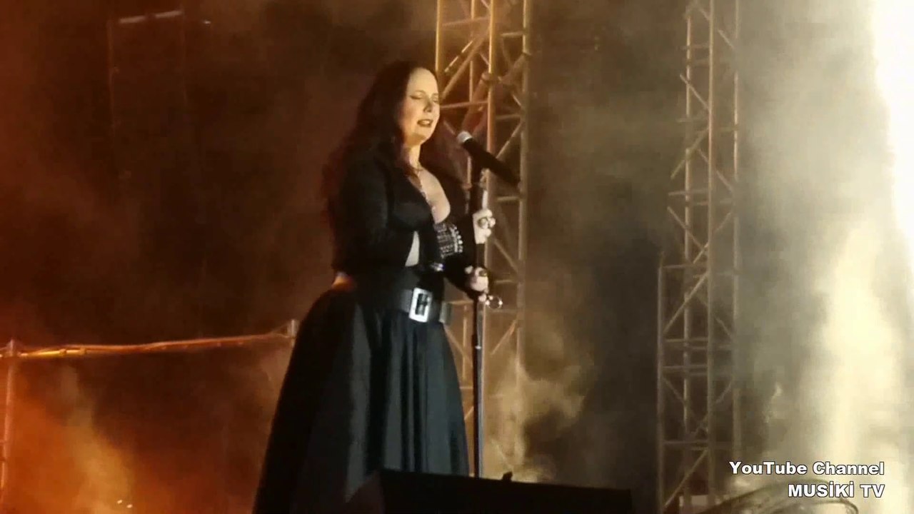 ŞEBNEM FERAH - Sil Baştan (Konser/Canlı) @Cumhuriyet Meydanı