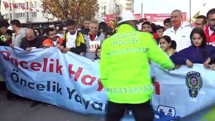 - 2. Gazi Yarı Maratonu ve Halk Koşusu başladı