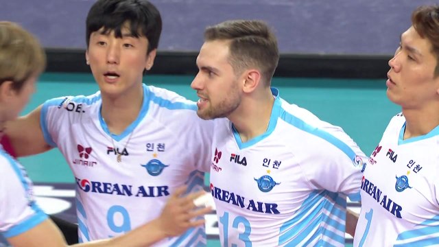 대한항공, 한국전력 꺾고 3R 선두로 마무리 / YTN