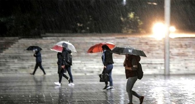 Meteoroloji'den İstanbul'a uyarı: Yağmur ve sağanak önümüzdeki hafta sonuna kadar etkili olacak
