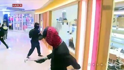 Hong Kong’da tansiyon düşmüyor
