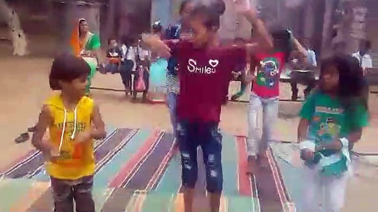 TOP SCHOOL DANCE