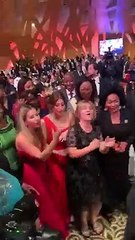 Magic System fait danser le couple présidentiel Français en Côte d'Ivoire