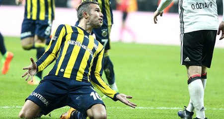 F.Bahçe'de Van Persie sürprizi! İstanbul'a geldi