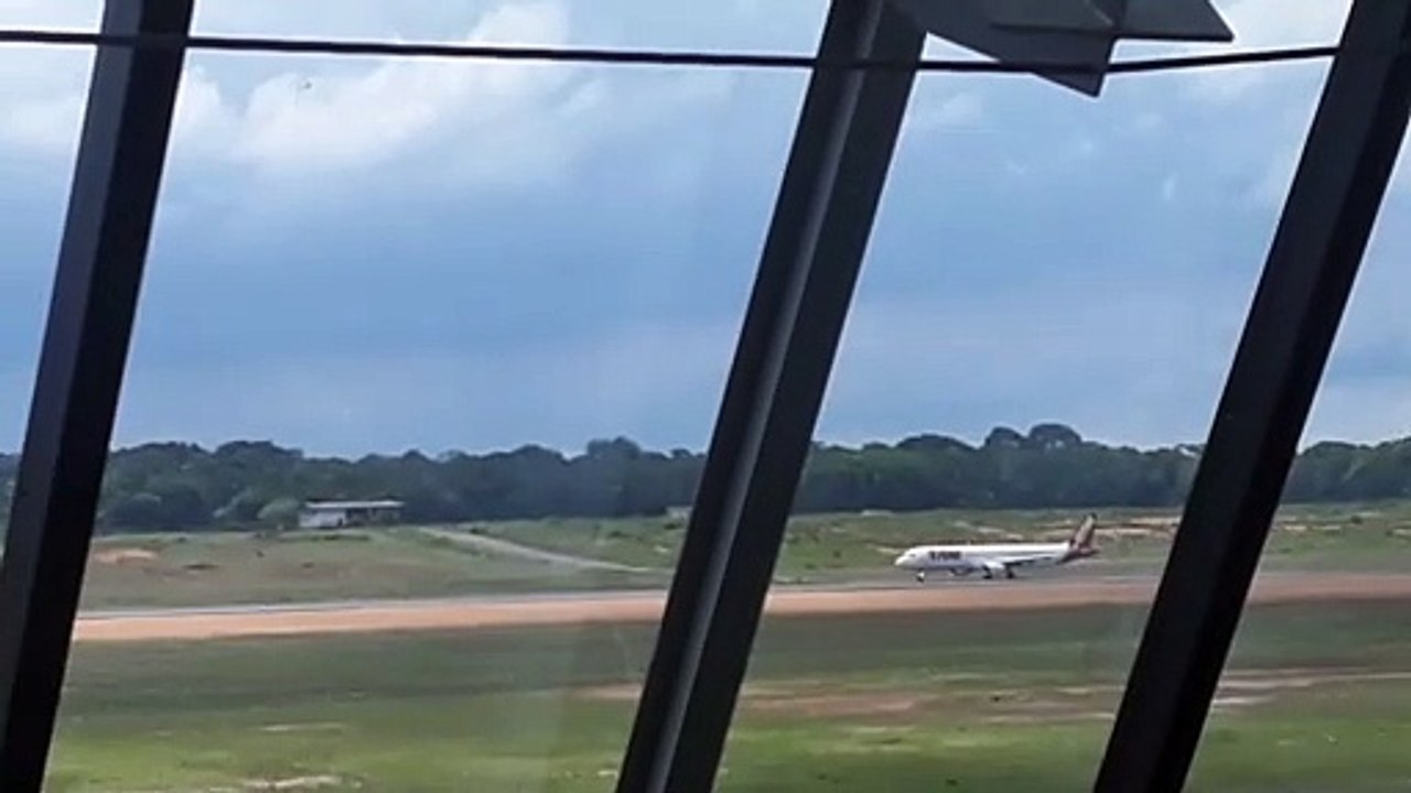 [SBEG Spotting]Airbus A321 PT-XPG decola de Manaus para Fortaleza(21/12/2019)