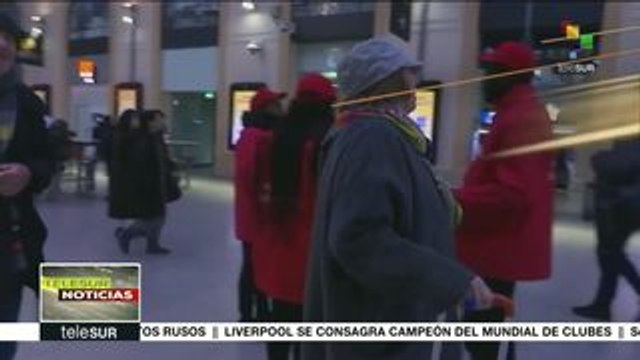 Usuarios ferroviarios afectados por huelga de transporte en Francia