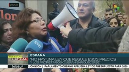Reprimen en Barcelona a activistas que se oponían a desalojo