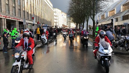 À Brest, un défilé de 200 Pères Noël à moto
