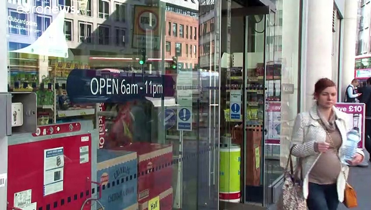 Mädchen (6) findet Nachricht von Zwangsarbeitern in Weihnachtskarte