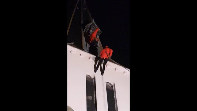 Le Creusot : le père Noël est descendu du clocher de l’église Saint-Charles