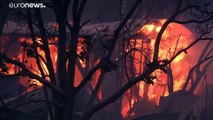 بعد تعرضه لانتقادات شديدة.. رئيس وزراء أستراليا يتفقد رجال الإطفاء الذين يكافحون حرائق الغابات