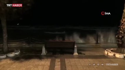 İstanbul'da lodos deniz ulaşımını olumsuz etkiledi