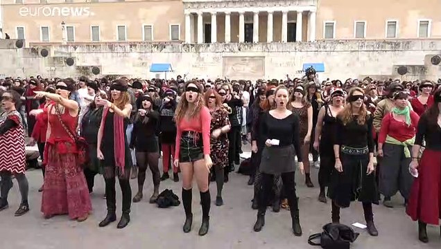 Die virale Hymne aus Chile in Athen: Der Vergewaltiger bist Du