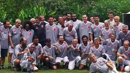Lula y Chico Buarque disputan partido de fútbol en Sao Paulo