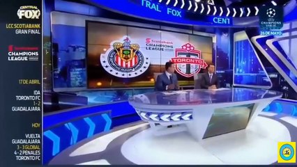 Esta reportera de la "Fox" sacude un guantazo a un hombre en pleno directo