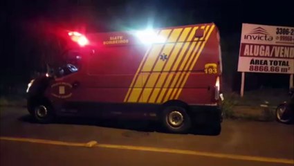 Motociclista tem suspeita de fratura após sofrer queda na Rua Indira Gandhi