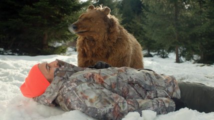 Kuzey Yıldızı İlk Aşk 15. Bölüm Sefer'e Ayı Saldırısı