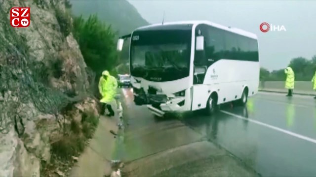 Antalya'da servis minibüsü kazası: 13 yaralı