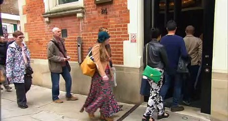 Alan Davies: As Yet Untitled (2014-2017) S03E11 "Nigel Farage" - The Unseen Bits of Series 3