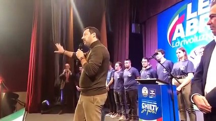 Chieti - Il comizio di Salvini (22.12.19)