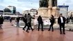 Taksim'de "Kadın cinayetleri politiktir" pankartıyla eylem yapan 2 kadın gözaltına alındı