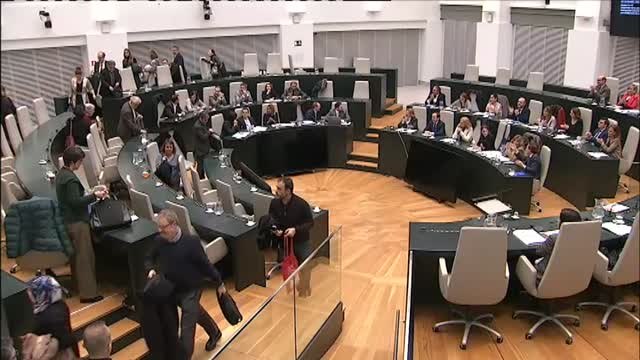 La ausencia de un edil de Más Madrid permite aprobar los presupuestos del Ayuntamiento de Madrid