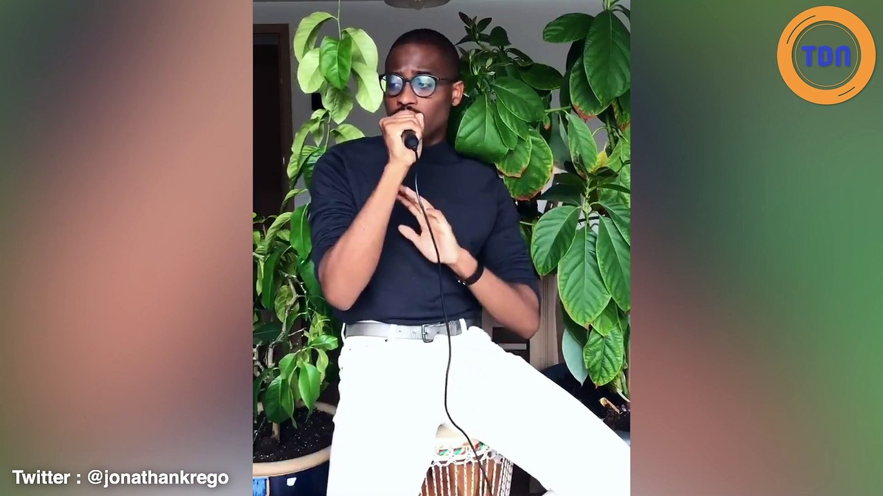 Il reprend le titre « Djadja » d’Aya Nakumra en traduisant les paroles pour ceux qui ne comprennent rien !