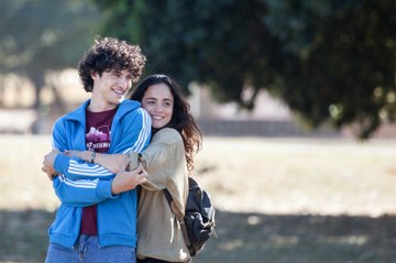 Eduardo e Mônica | Trailer Oficial