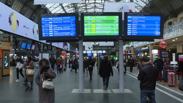 Grevistas envolvem-se em confrontos com polícia francesa