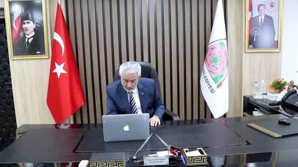 Isparta Belediye Başkanı Başdeğirmen, AA'nın "Yılın Fotoğrafları" oylamasına katıldı