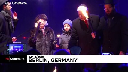 Hannukah: Germany's Jews celebrate the start of Festival of Lights