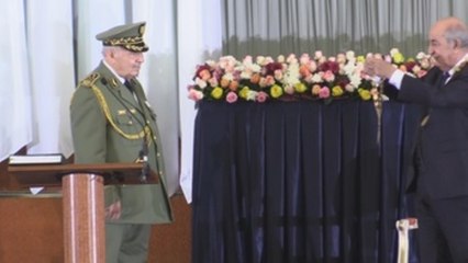 Incertidumbre en Argelia tras repentina muerte del general Gaïd Salah