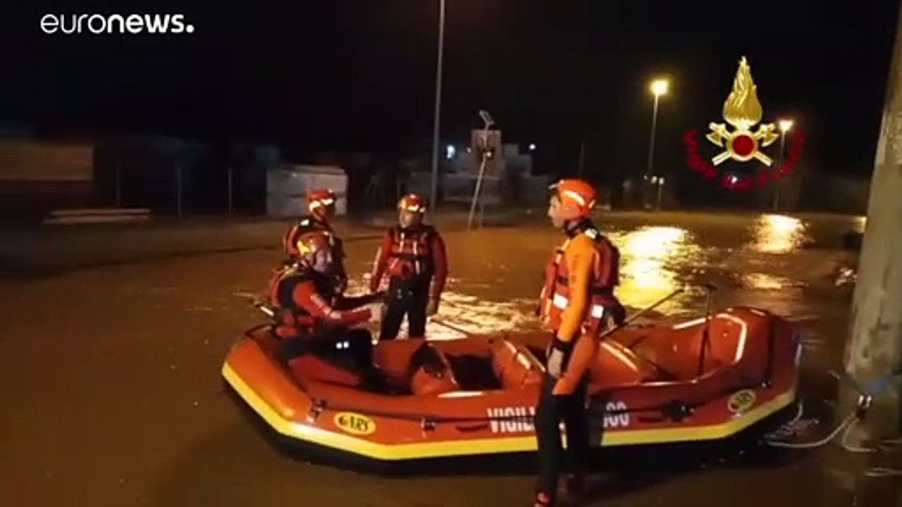 Feuerwehr im Dauereinsatz: Das Wetterchaos in Südeuropa