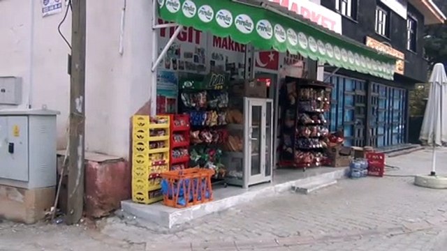Poşetlediği paraları unutup sigaraları çalan zanlı güvenlik kamerasında - GAZİANTEP