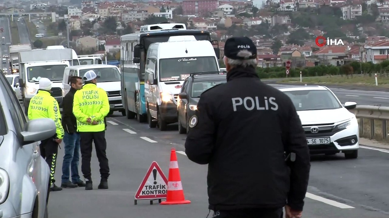 Üst geçit yerine yolu kullanarak karşıya geçmeye çalışınca feci şekilde can verdi