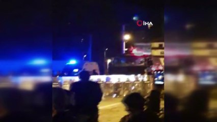 Kaçak yapıların yıkımında vatandaşlar ve güvenlik güçleri arasında arbede